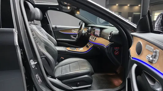 Mercedes-Benz E-Class W213 E250 2022 26
