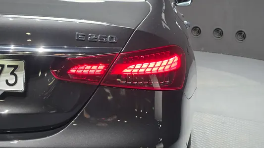 Mercedes-Benz E-Class W213 E250 2022 23