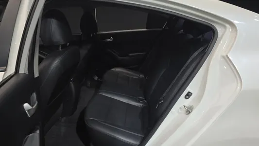 Kia K3 2015 16