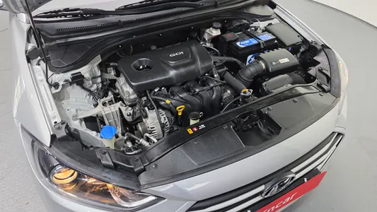 Hyundai AD 1.6 GDI 2015 6