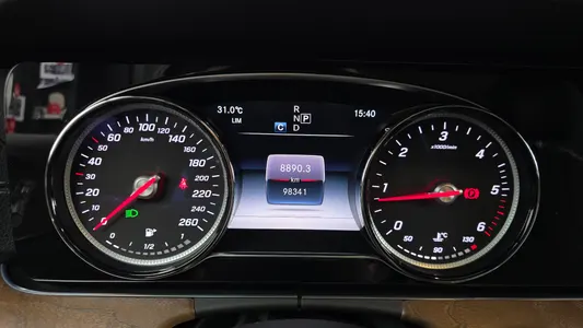Mercedes-Benz E-Class W213 E220d 2019 8