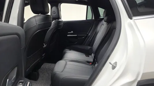Mercedes-Benz GLA-Class H247 GLA220 2021 12