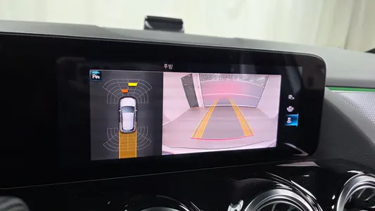 Mercedes-Benz GLA-Class H247 GLA220 2021 15