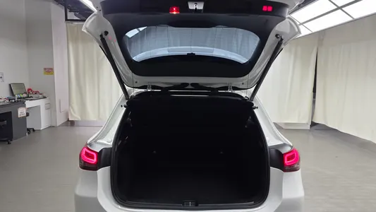 Mercedes-Benz GLA-Class H247 GLA220 2021 20