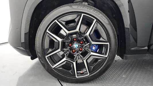 BMW XM (G09) 4.4 2025 5