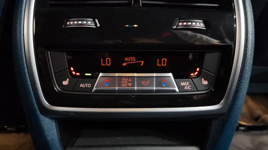 BMW XM (G09) 4.4 2025 12
