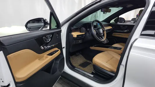 Lincoln 코세어 2.0 AWD 2021 10