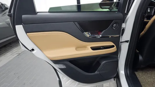 Lincoln 코세어 2.0 AWD 2021 25