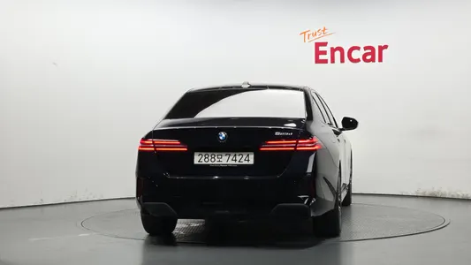 BMW 5 Series (G60) 523d M 2026 4