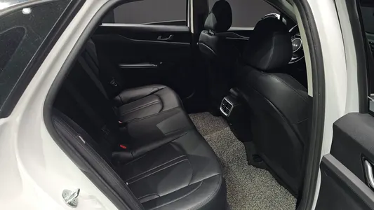 Kia K5 3 2.0 LPI() 2022 12
