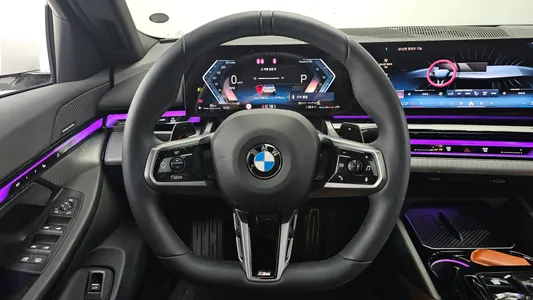 BMW 5 Series (G60) 530i xDrive M 2025 13