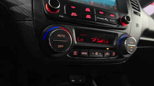 Kia K3 2016 18