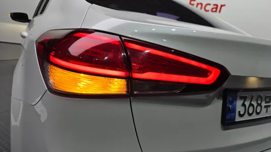 Kia K3 2016 23