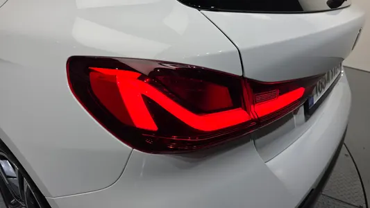 BMW 1 Series (F40) 120i M 2023 23