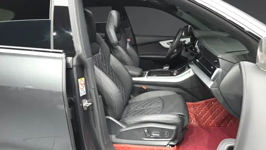Audi Q8 (4M) 55 TFSI 2023 11