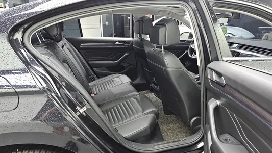 Volkswagen GT(B8) 2.0 TDI 4 2021 12