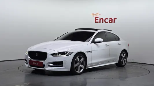 Jaguar XE 20d R 2016