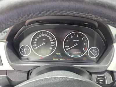 BMW 3 Series (F30) 320d ED 2012 6