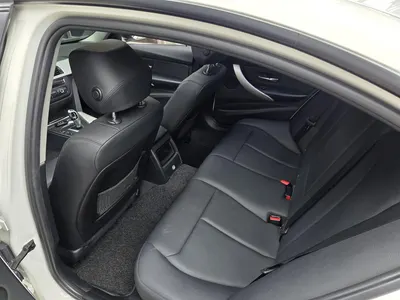 BMW 3 Series (F30) 320d ED 2012 17