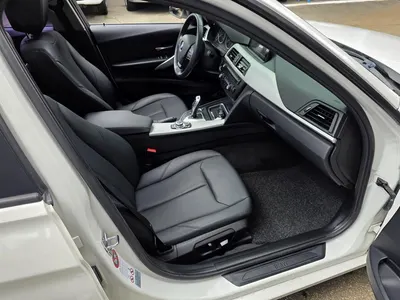 BMW 3 Series (F30) 320d ED 2012 18