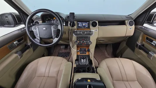 Land Rover 4 3.0 SDV6 SE 2015 7