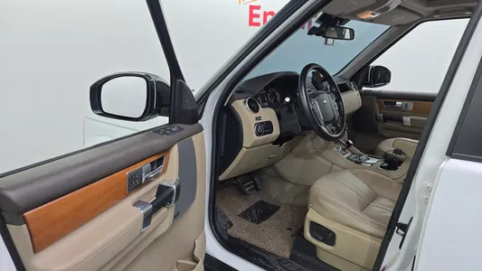 Land Rover 4 3.0 SDV6 SE 2015 10