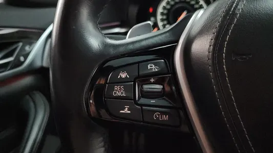 BMW 5 Series (G30) 530d M 2017 15