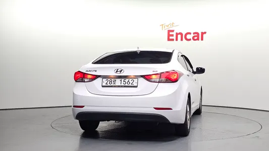 Hyundai 아반떼 1.6 GDi 2014 4