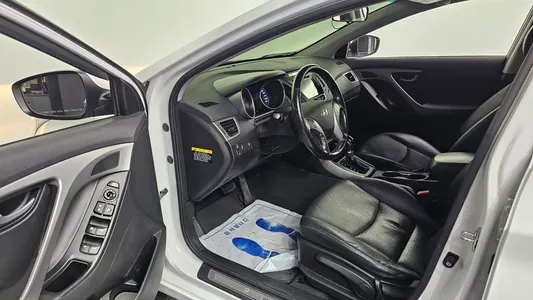Hyundai 아반떼 1.6 GDi 2014 10