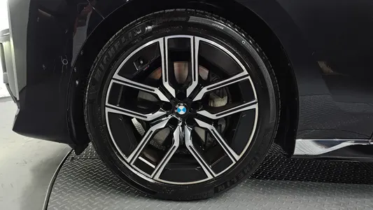 BMW 7 Series (G70) 740i sDrive M 2022 4