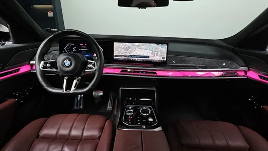 BMW 7 Series (G70) 740i sDrive M 2022 6
