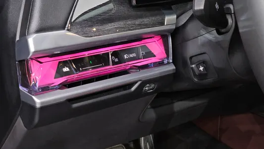 BMW 7 Series (G70) 740i sDrive M 2022 13