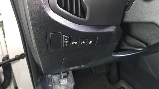 Kia R 4WD TLX 2010 16