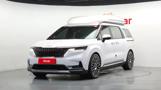 Kia Carnival 9 () 2021