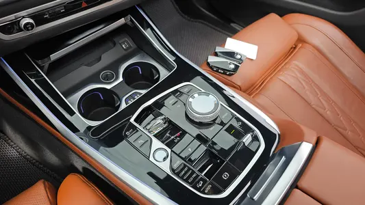 BMW X7 (G07) xDrive 40d M 6 2024 9