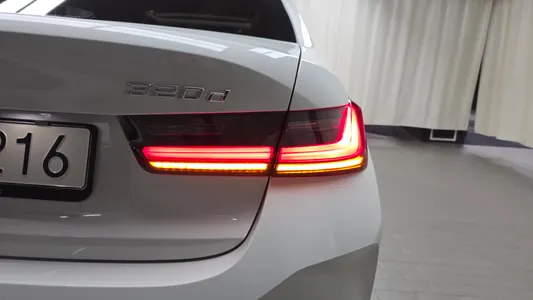 BMW 3 Series (G20) 320d 2025 24