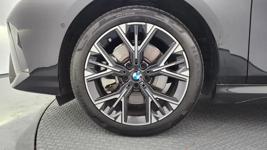 BMW 1 Series (F70) 120 M 2025 5