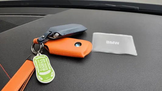 BMW 1 Series (F70) 120 M 2025 34