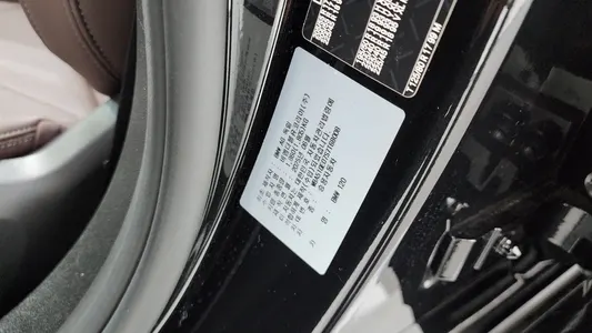 BMW 1 Series (F70) 120 M 2025 28