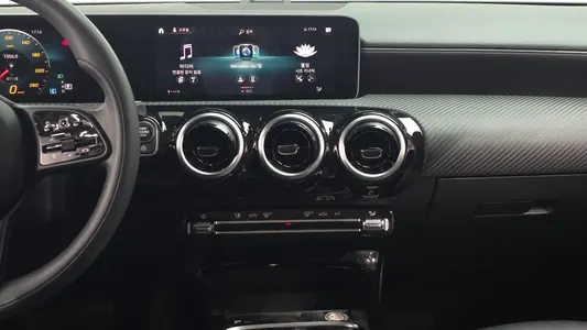 Mercedes-Benz A-Class W177 A220 2020 12