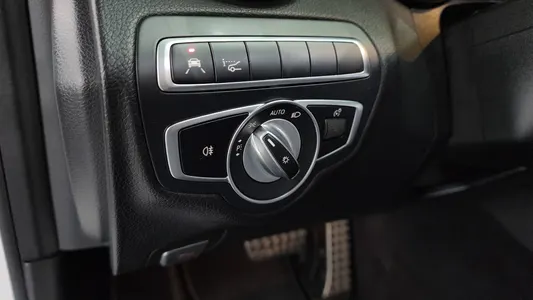 Mercedes-Benz C-Class W205 C200 2020 28