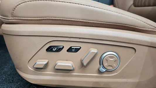 Hyundai (GN7) 2025 31
