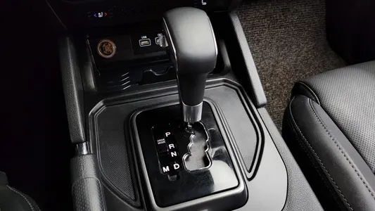 KG Mobility 렉스턴 스포츠 2.2 4WD 2022 9