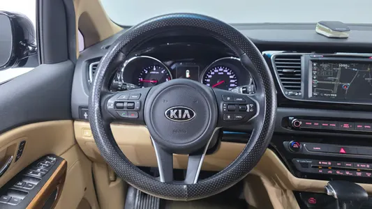 Kia 카니발 9 2017 14