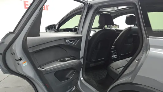 Audi Q4 e- (F4) 40 2022 27