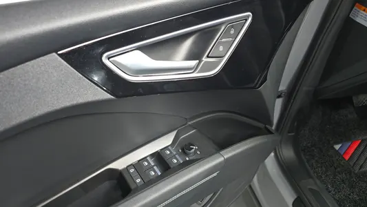 Audi Q4 e- (F4) 40 2022 30