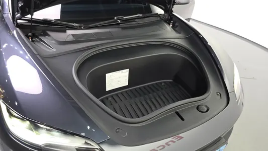 Tesla 3 AWD 2026 6