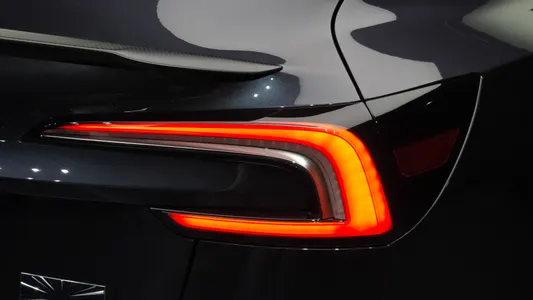 Tesla 3 AWD 2026 23