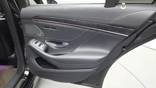 Mercedes-Benz S-Class W222 S350 d 4MATIC AMG Line 2020 25