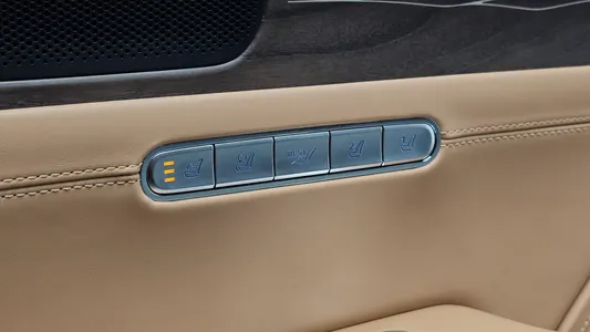 Genesis G90 (RS 4) 3.5 AWD 2023 31
